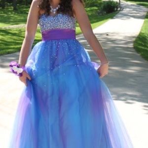 Prom dress